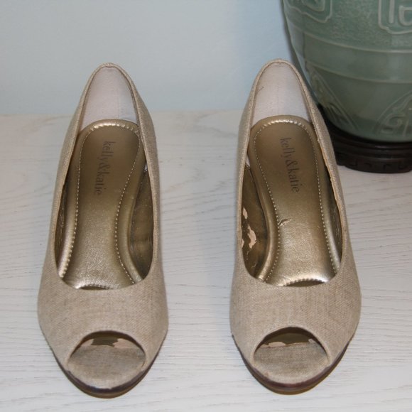 Kelli Katie Denise heel in natural cloth, size 7 - Picture 3 of 6
